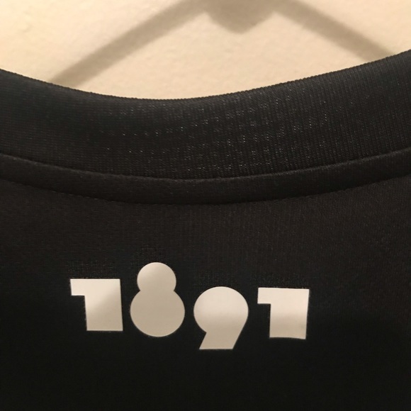 BNWT Puma Penarol Third Kit - Picture 6 of 7